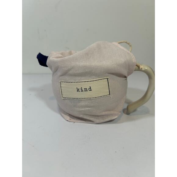 Demdaco Kind Heart Off-White/Gray 16 Ounce Stoneware Handled Soup Mug Bowl - Picture 7 of 7